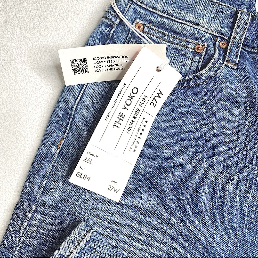 Denim Forum Aritzia 'The Yoko High Rise' Slim
High-waisted Denim Jeans Size (27) - Picture 5 of 15